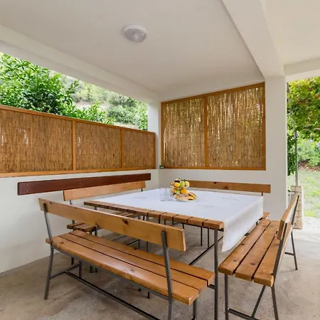 Апартаменты Robinzon Lantana