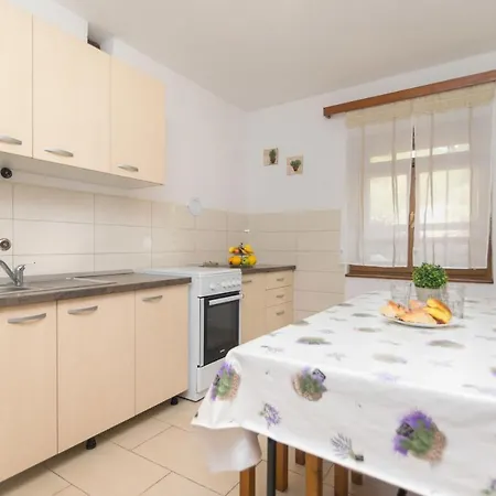 Robinzon Lantana Apartment *
